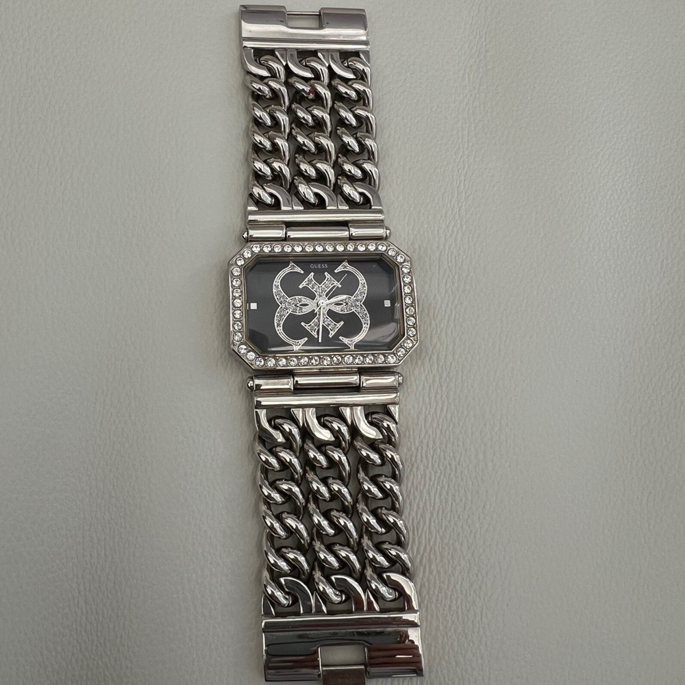 Guess Watch